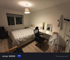 Free Car Park and walk to COOP, Etihad , Piccadilly,Free Snacks