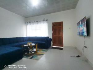Wamz Apartments And Tours B