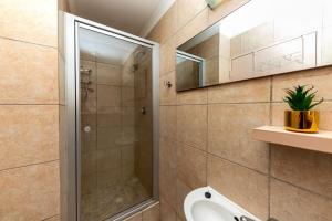 Emerald Escape With Mountain View & Pool