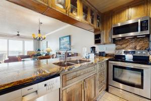 High Pointe W22 - Gulf Front Condo