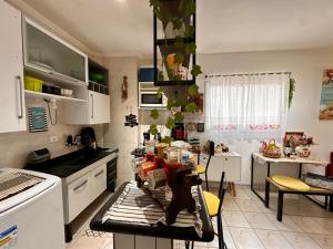 Apto Vista Mar 50m da Praia com estacionamento - O Cantinho da Sol