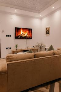 Studio with side sitting and self check-in