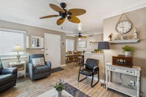 Beautiful 1 Bed Beach Condo #122