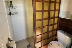 Chalet Sleeps 2 - Pool Balcony Mountain Views