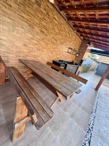 Casa com mesa de bilhar no Guarujá