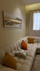 شقة غرفة وصاله