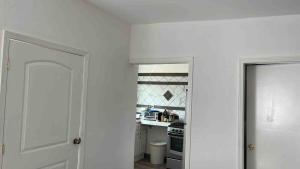 Studio 60- BEACH HOUSE