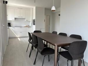 Stylish 3-bedroom apartment with sea view