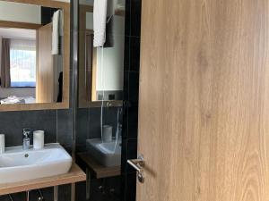 Apartment in Jochberg with ski-in out