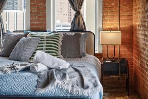 Stylish City Loft Downtown