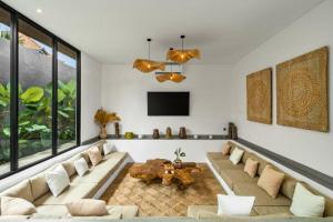 Andrha Spacious 6 BR Private Pool Villa