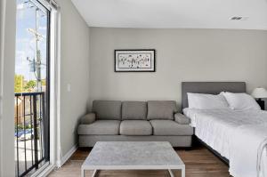 Stylish Downtown Escape Near IU and Cafes