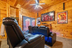 Exclusive Attraction Ticket Prices! Cabin with Great Views, 2 Hot Tubs, Theater, Game Rm