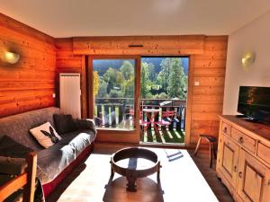 Confortable studio 4 pers avec balcon - Proche commerces et télécabines - FR-1-458-202