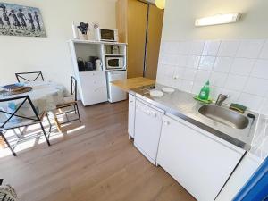 Appartement T2 avec ascenseur, hypercentre, à 50m de la plage, WIFI, TV connectée, linge en option - FR-1-361-4