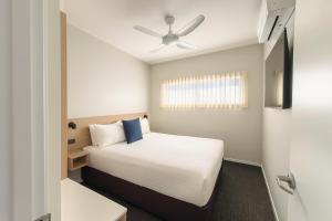 Avenue WEST Studio Units