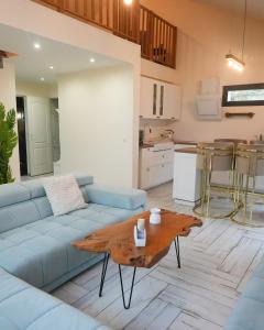 Cozy Loft with Sauna and Hot Tub