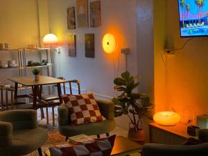 Isle Be Back Catanduanes Staycation - Cavinitan