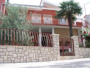Apartments Salamun 