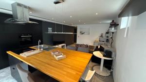 Appartement 5 personne avec accès piscine jacuzzi disponibilité saisonnière NEW PROPERTY MANAGEMENT !