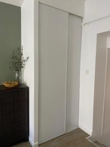 Studio indépendant avec terrasse dans propriété campagne Aixoise