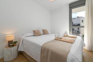 Marina Real III by Aguilarent