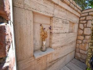 Apartments Jaklin - Studio Apartment with Balcony and Sea View