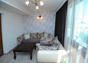 Poshta 1 Apartment 2