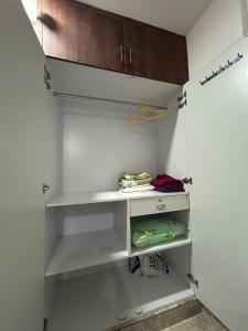 Sukoon Retreat modern 1bhk private Apartment Mountain View free parking