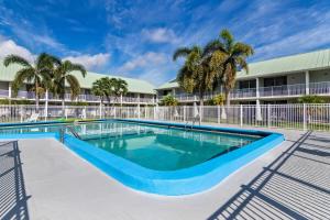 Howard Johnson by Wyndham Vero Beach Downtown