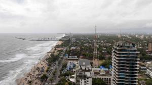 MARINE DRIVE - BEACH FRONT LUXURY PENTHOUSE by NIOTEL