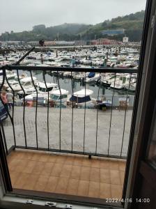 Hiruanaiek puerto Bermeo