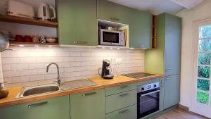 Jolie maison avec parking et jardin au cœur de Loix