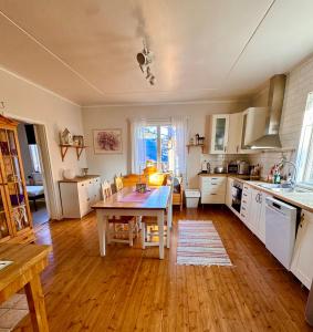 Mysigt hus på hästgård, strax utanför Kiruna