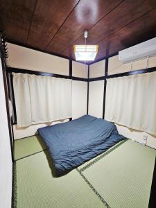 Japanese-Tradtional House Max 8 Guest 6-Min Walk from Station Check-out at 12 PM