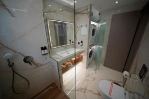 POSEIDON Executive Suite