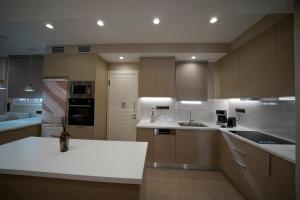 POSEIDON Executive Suite