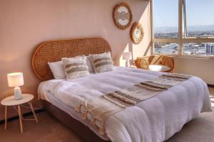 Luxury Views King Ensuite Pool Theatre Mini Golf