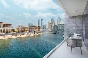 New Luxury Canalfront 2 Bedroom Apartment with Burj Views