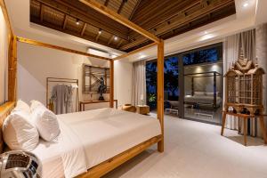 Private Beach Villa With Sunset Views-On The Sand