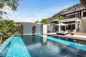 5 BR Villa Kalim 5 Private Pool with Seaview