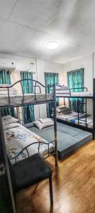 Breezynest in Island Front -by Darysen