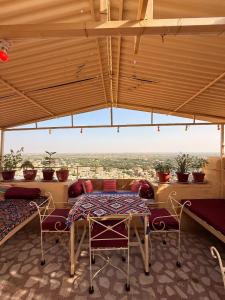 Temple View - Boutique Stay On Fort