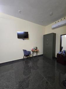 Natures Frame Residency