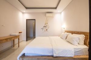 3BR Private Pool Villa Kayu Tulang St Canggu