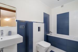 Golden Villas - Cozy Family Villa with Garden & Sauna, Konstancin