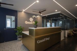 Hotel Grand Stay Park Near Ameerpet Metro Station & GVK One Mall