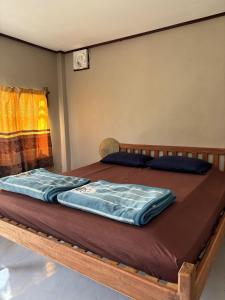 Vera Sunset homestay local experience with lao family