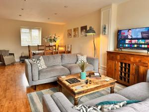 31b St Leonards Road - 2 bed with balcony