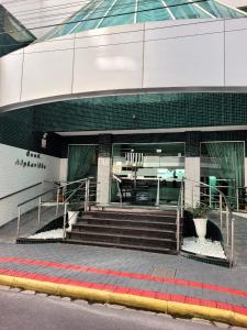 Excelente AP no Coração da Meia Praia